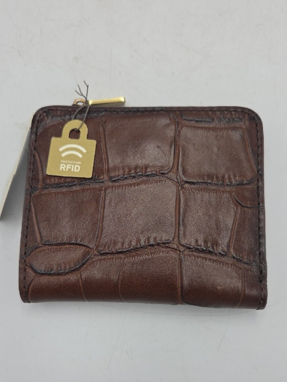 Fossil Brown Croc-Embossed RFID Wallet & Owl Charm - Picture 4 of 8